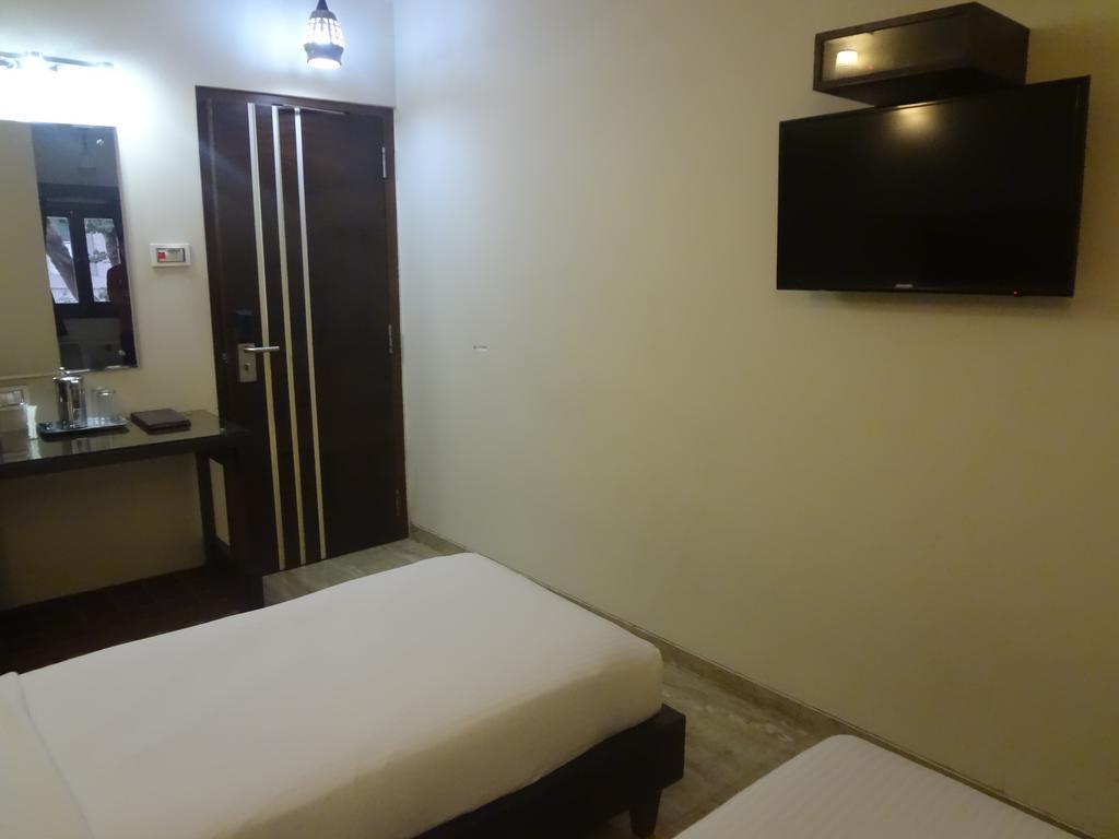 Hotel Sapna Mumbai Dış mekan fotoğraf